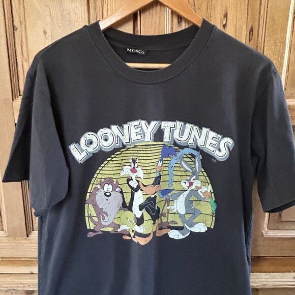 Mo & Co Looney Tunes Small Graphic Tee Shirt Tweety Bugs Bunny Sylvester Daffy - Picture 2 of 12